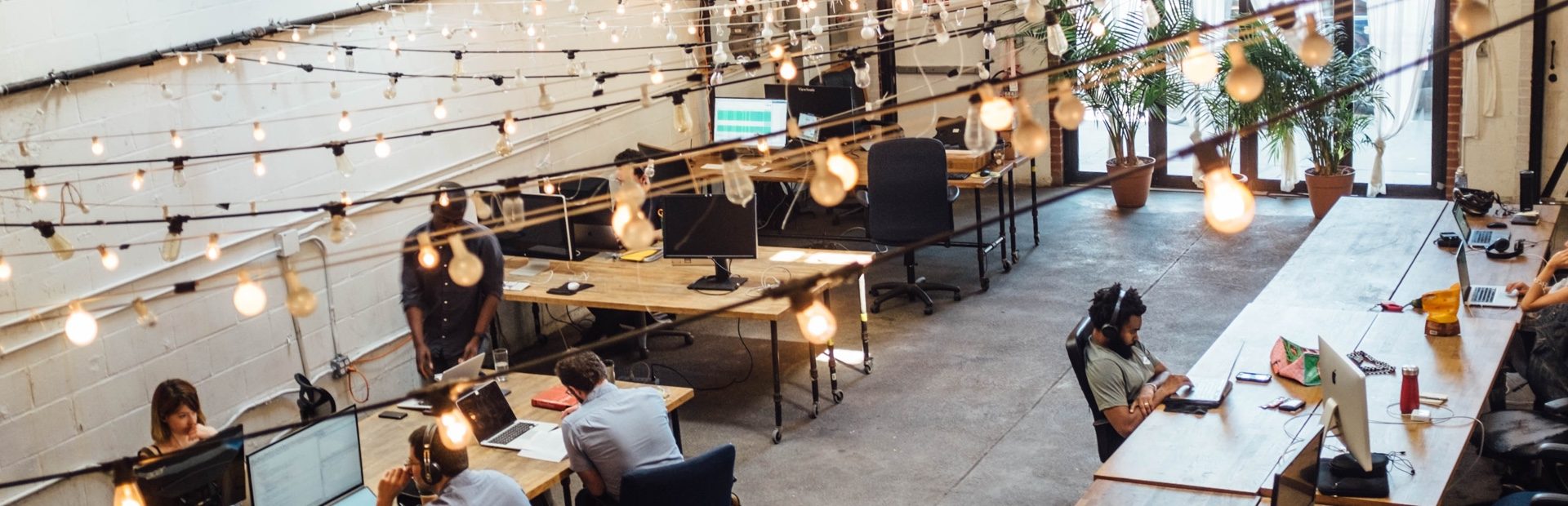 A Freelancer’s Guide to a Smart Workspace